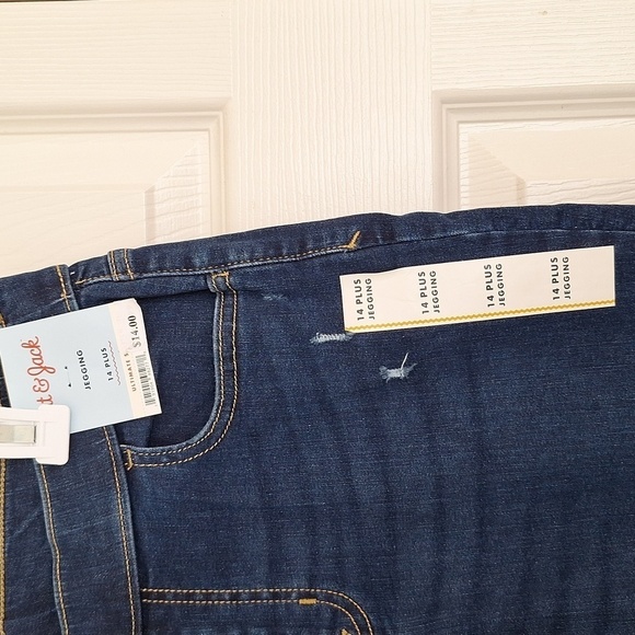 NEW Cat & Jack Girl's Pull-On Distressed Ultimate Stretch Jeggings Sz. 14 Plus - Picture 8 of 14